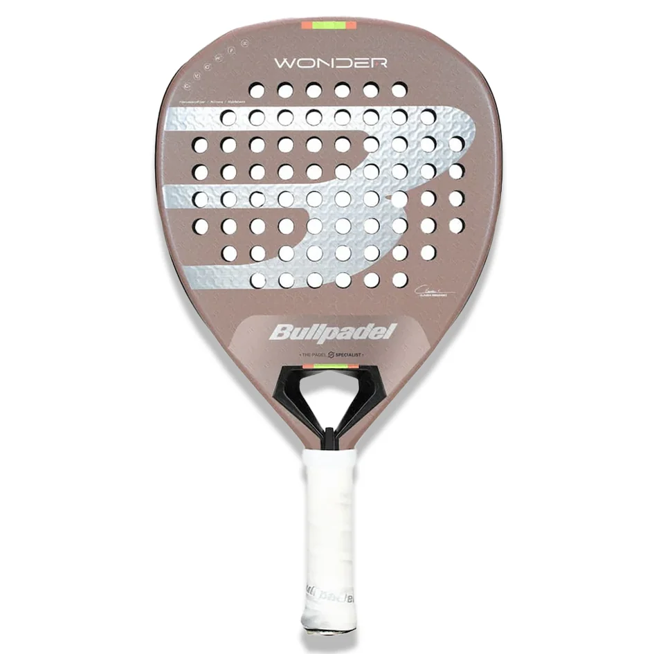 Bullpadel Wonder Woman 2026 Padel Racket by Claudia Fernandez 